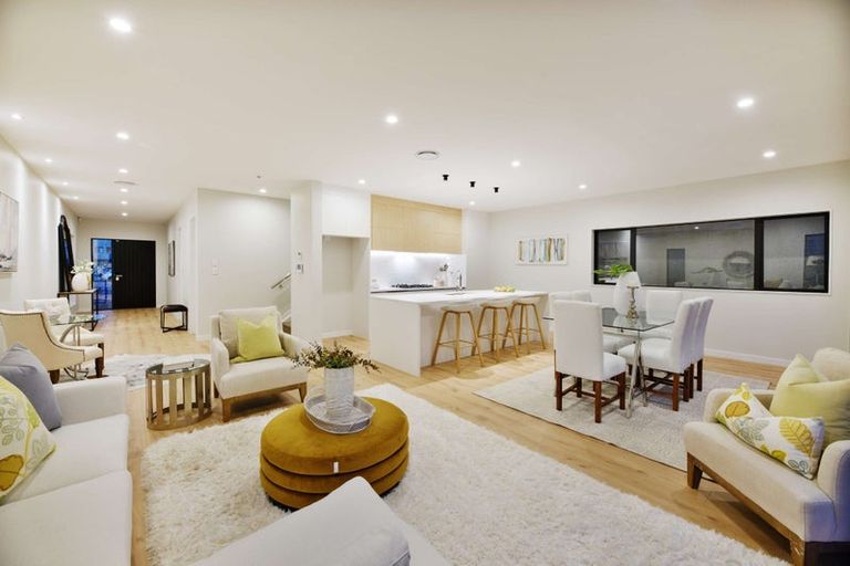 Photo of property in 39 Pacific Heights Road, Orewa, 0931