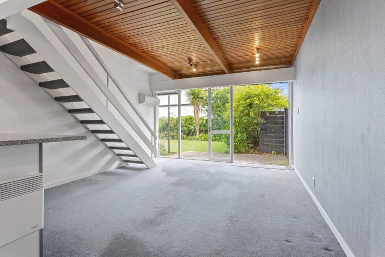 Photo of property in 4/43 Fendalton Road, Fendalton, Christchurch, 8014