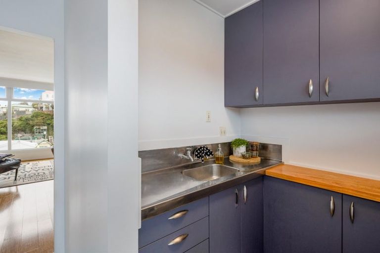 Photo of property in 22/4f Claremont Grove, Mount Victoria, Wellington, 6011