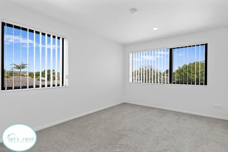 Photo of property in 33 Sunnypark Avenue, Rosehill, Papakura, 2113