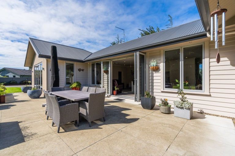 Photo of property in 47 Matua Grove, Otatara, Invercargill, 9879