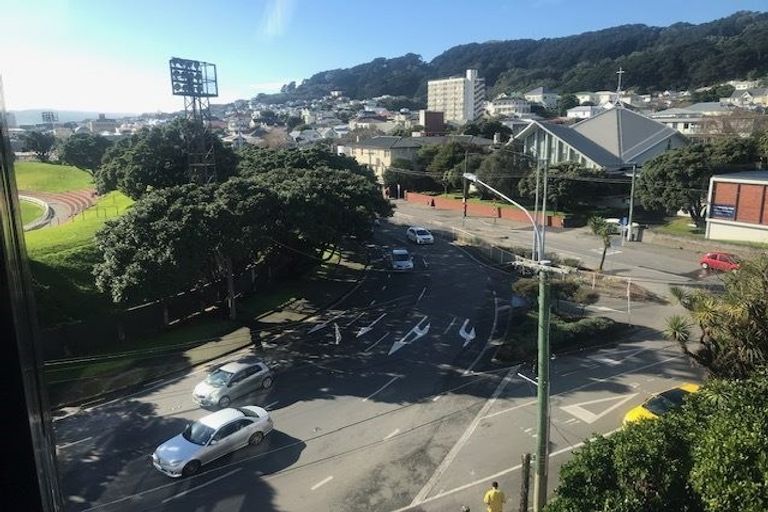 Photo of property in Nouvo Apartments, 5e/21 Rugby Street, Mount Cook, Wellington, 6021