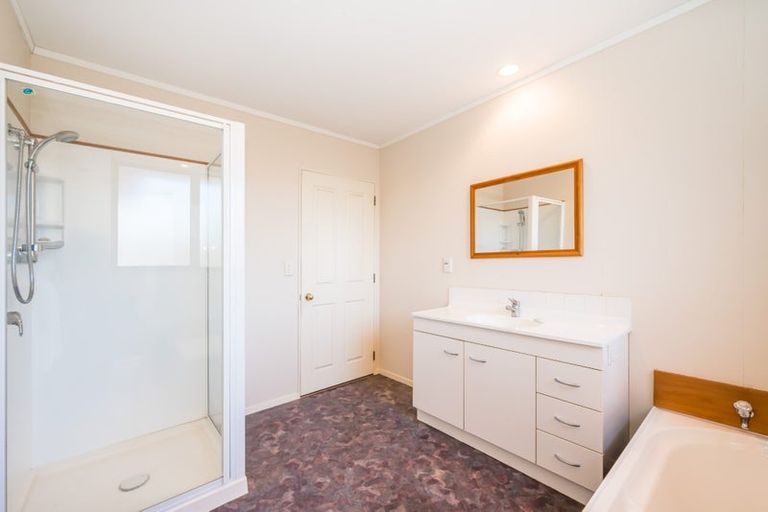 Photo of property in 144 Langdale Avenue, Paraparaumu, 5032
