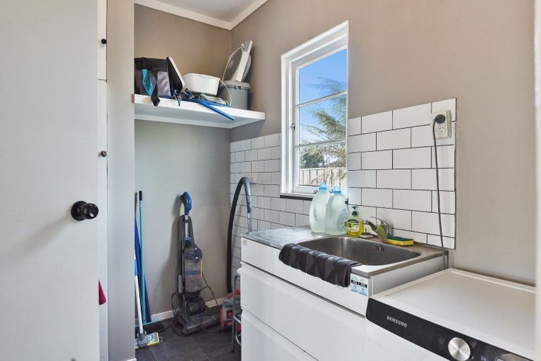 Photo of property in 15 South Road, Mamaku, 3020