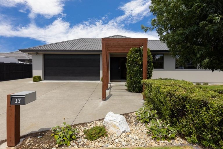 Photo of property in 17 Hilton Place, Blenheim, 7201