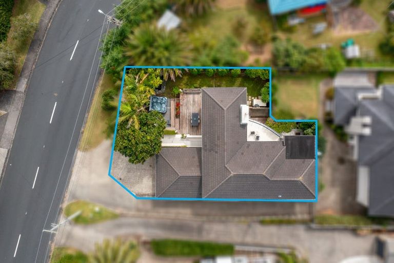 Photo of property in 34 Browns Bay Road, Rothesay Bay, Auckland, 0630