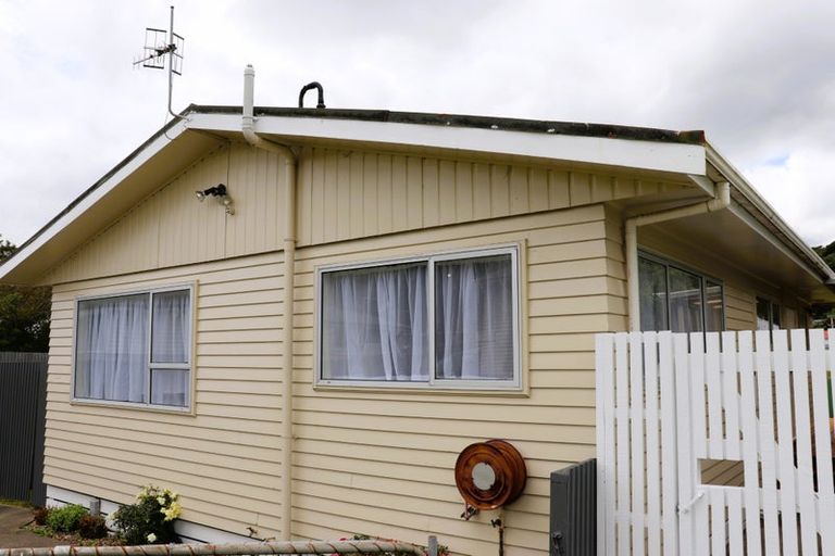Photo of property in 71a Main Road, Wainuiomata, Lower Hutt, 5014