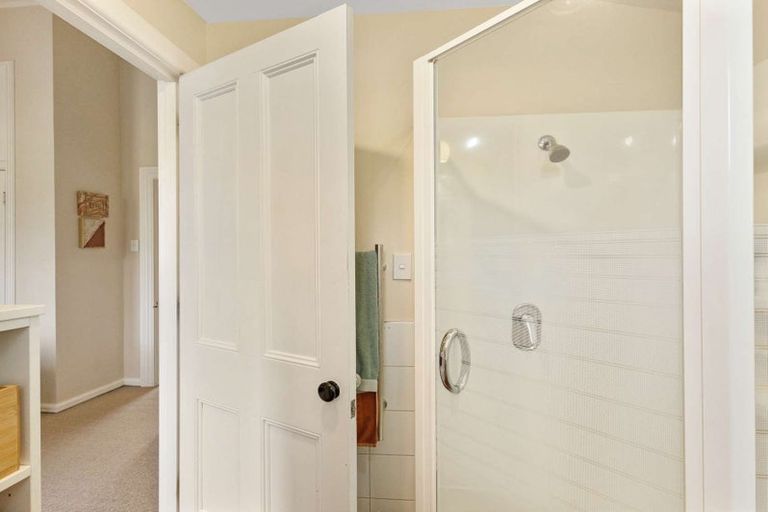 Photo of property in 44 Te Mata Road, Havelock North, 4130