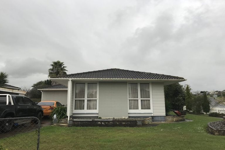 Photo of property in 42 Hamilton Drive, Waiuku, 2123