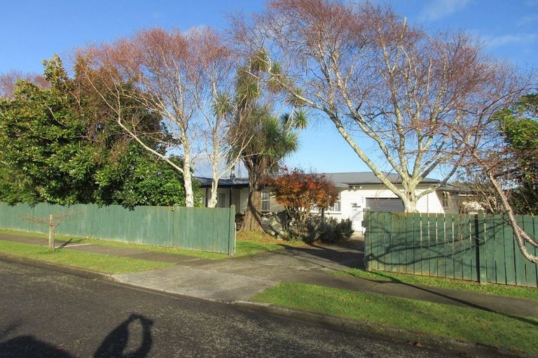 Photo of property in 47 Rimu Street, Waikanae, 5036