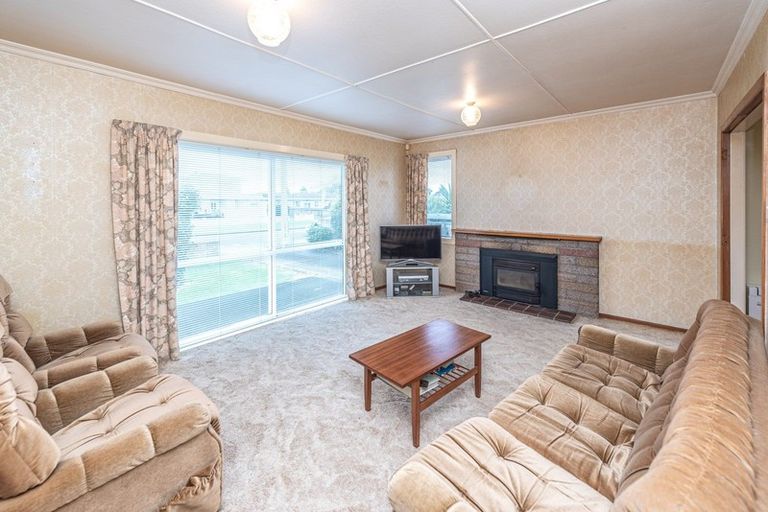 Photo of property in 16 Laird Street, Castlecliff, Whanganui, 4501