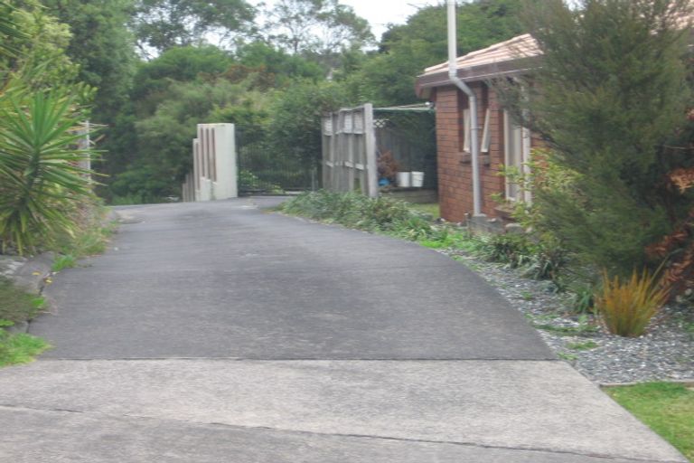 Photo of property in 26a Chedworth Drive, Glenfield, Auckland, 0629