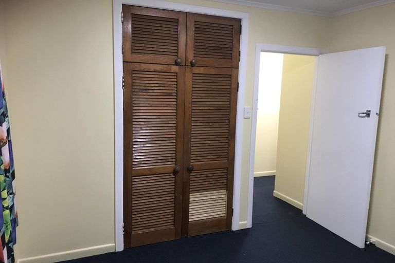 Photo of property in 16a Kerry Place, Papakura, 2110