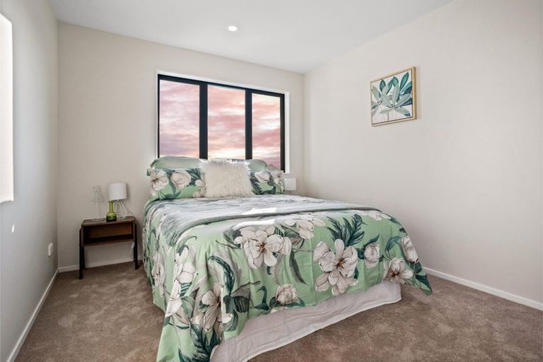 Photo of property in 10 Greenbrier Street, Westgate, 0814
