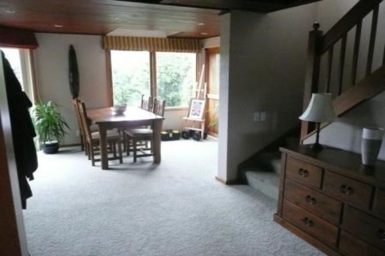 Photo of property in 6a Woodford Way, Crofton Downs, Wellington, 6035