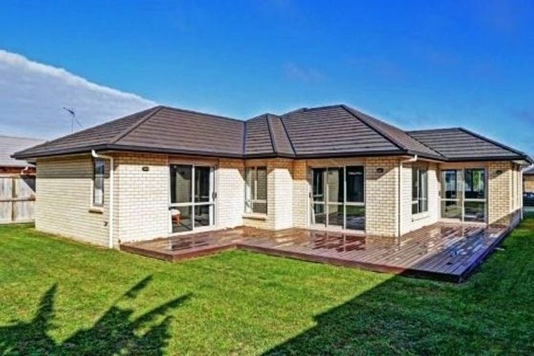 Photo of property in 14 Hector Drive, Rototuna North, Hamilton, 3210