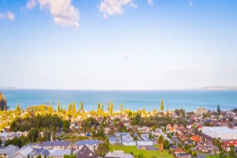 Photo of property in 114 West Hoe Heights, Orewa, 0931