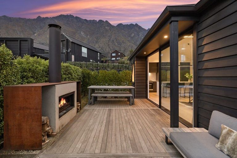 Photo of property in 15 Mckenzies Shute, Jacks Point, Queenstown, 9371