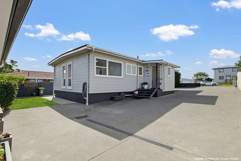 Photo of property in 5 Hetherington Road, Ranui, Auckland, 0612