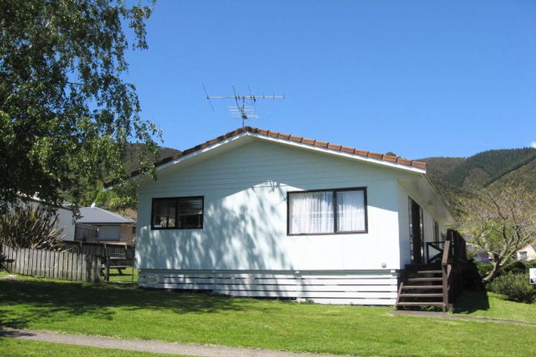 Photo of property in 9 Hodgson Place, Atawhai, Nelson, 7010