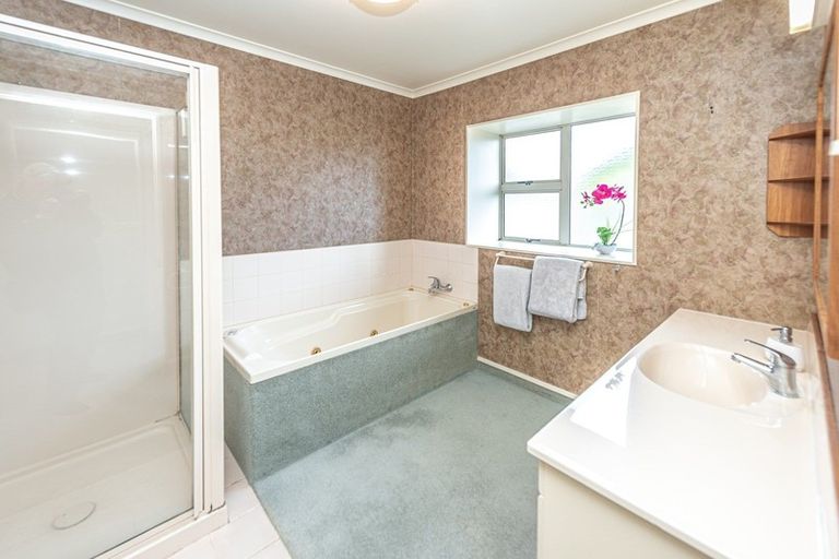 Photo of property in 15 Perrett Drive, Otamatea, Whanganui, 4500