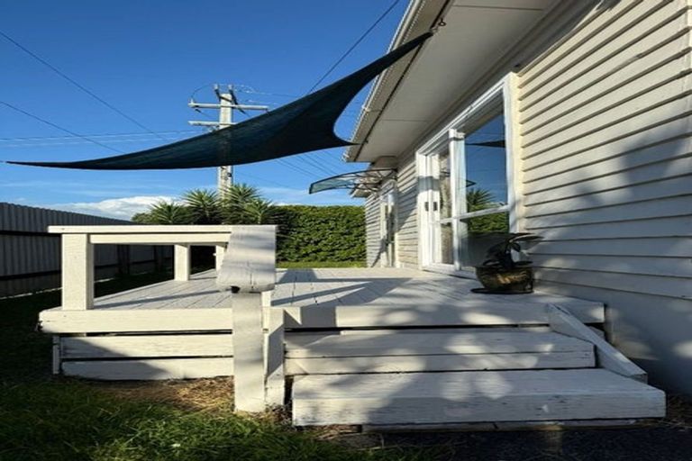 Photo of property in 18a Grove Road, Papakura, 2110