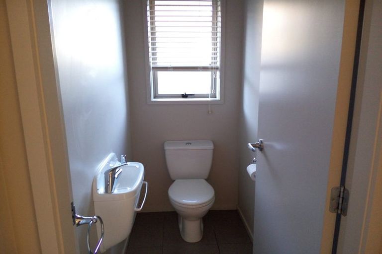 Photo of property in 212 Harbourside Drive, Karaka, Papakura, 2113