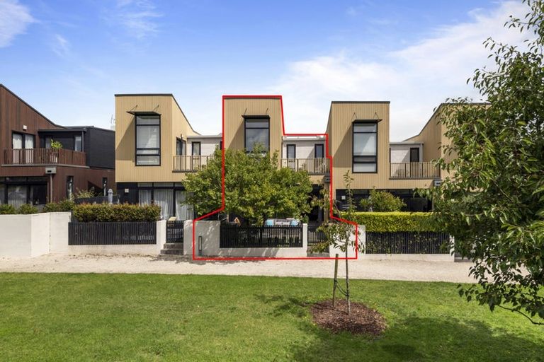 Photo of property in 16 Hastings Street, Hobsonville, Auckland, 0616