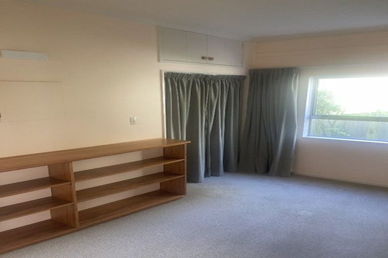 Photo of property in 84a Creswick Terrace, Northland, Wellington, 6012