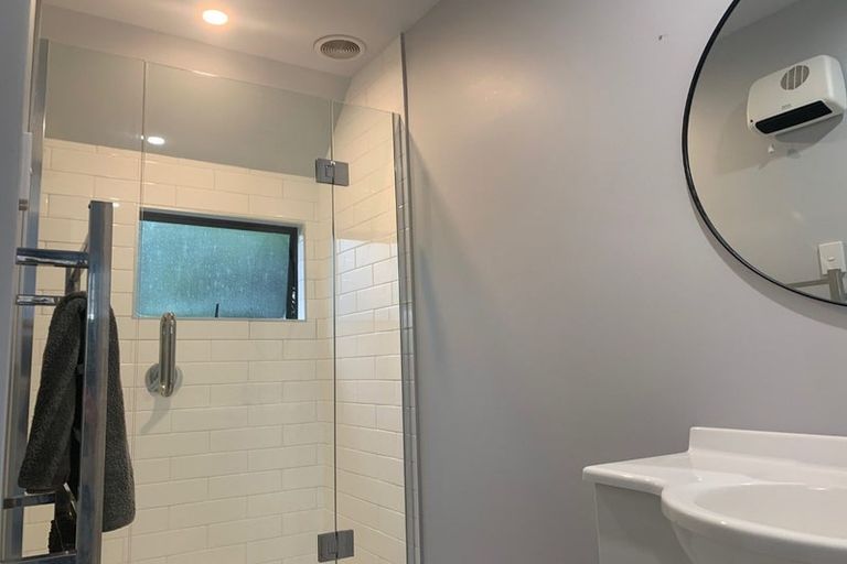 Photo of property in 2b Coles Place, St Albans, Christchurch, 8014
