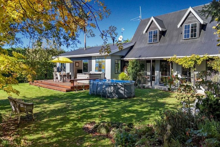 Photo of property in 2 Powells Road, Oxford, 7430