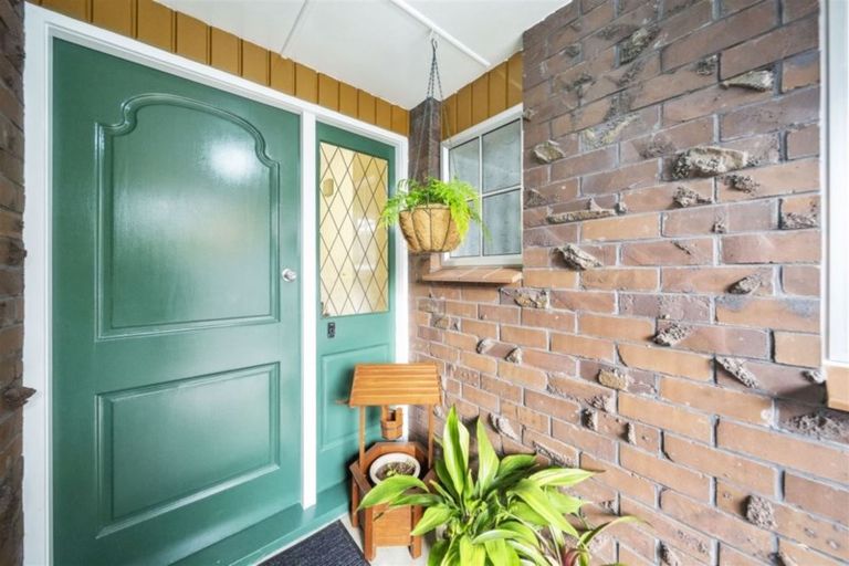 Photo of property in 2 Ropata Street, Hawera, 4610