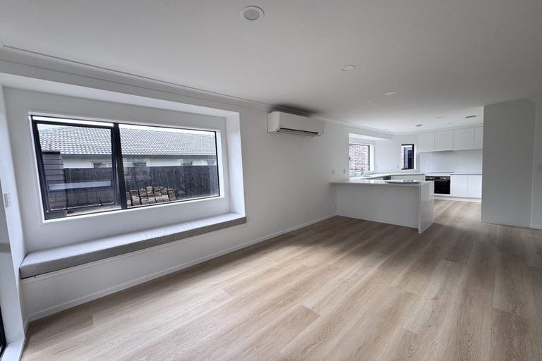 Photo of property in 18a Bushlands Drive, Albany, Auckland, 0632