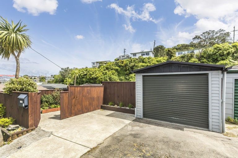 Photo of property in 1/40 Salford Street, Newlands, Wellington, 6037