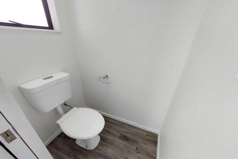 Photo of property in 10 Lacebark Court, Titirangi, Auckland, 0604