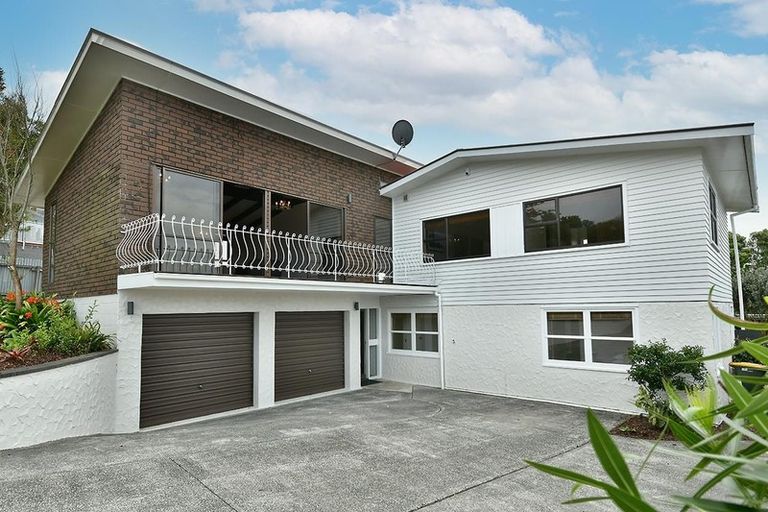 Photo of property in 10 Castleton Street, Birkdale, Auckland, 0626