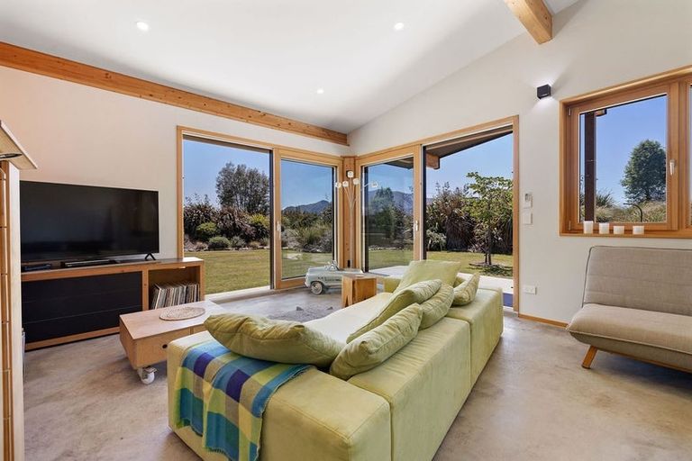 Photo of property in Kane Road, Hawea Flat, Lake Hawea, 9382