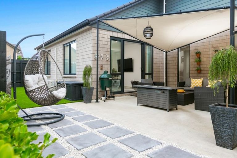 Photo of property in 82 Landing Drive, Pyes Pa, Tauranga, 3112