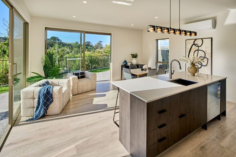 Photo of property in 26 Koreke Close, Kenepuru, Porirua, 5022