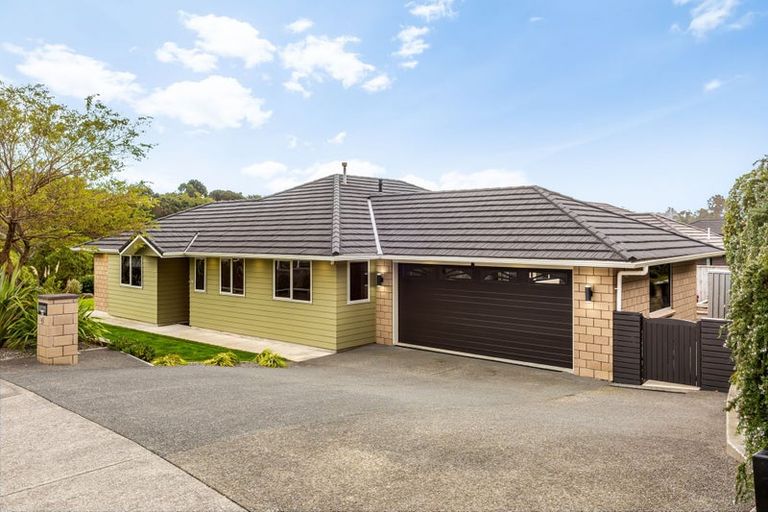 Photo of property in 21 Resolution Drive, Whitby, Porirua, 5024