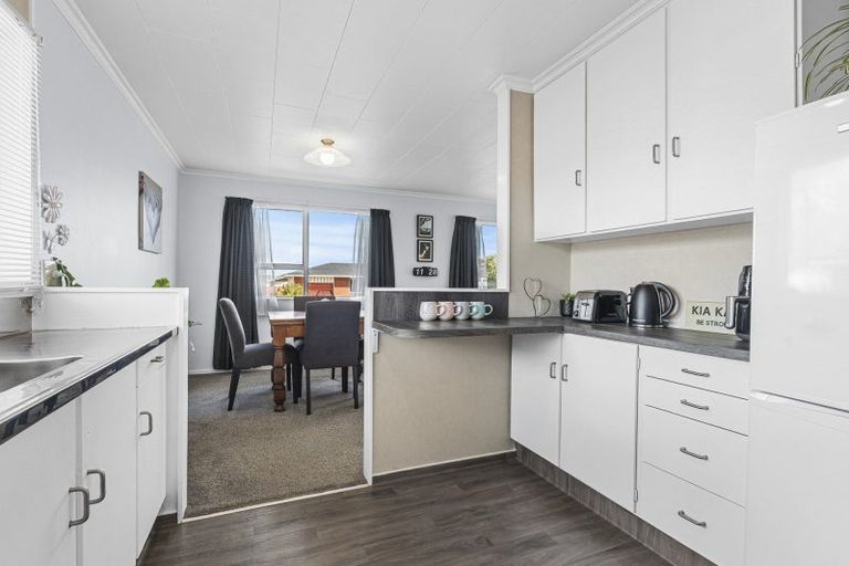 Photo of property in 5 Norman Street, Lower Vogeltown, New Plymouth, 4310