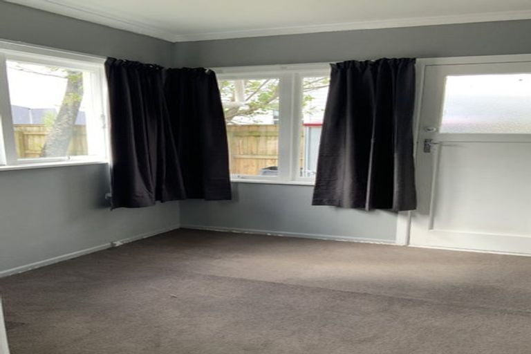 Photo of property in 1/4 Granville Street, Silverstream, Upper Hutt, 5019