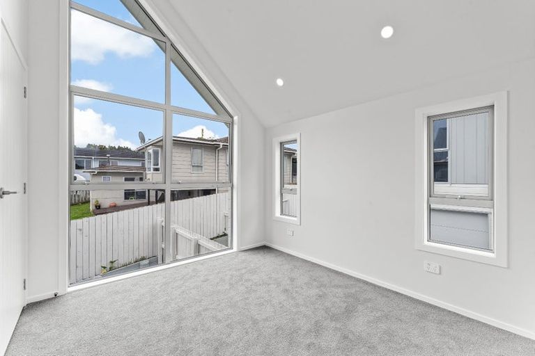 Photo of property in 10a Clensmore Place, Torbay, Auckland, 0630