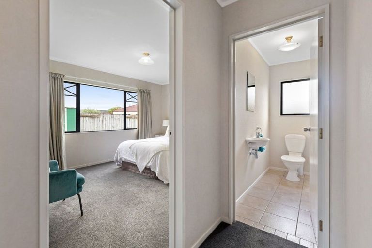 Photo of property in 37 Madison Avenue, Milson, Palmerston North, 4414