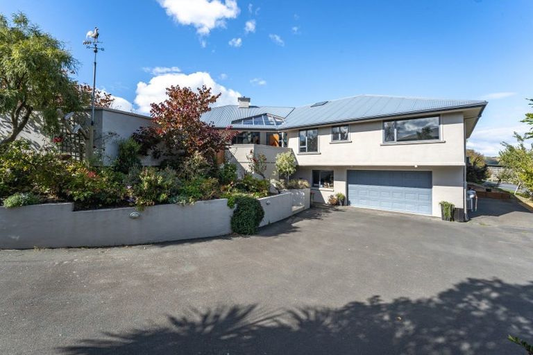Photo of property in 10 Sunninghurst Drive, Fairfield, Dunedin, 9018