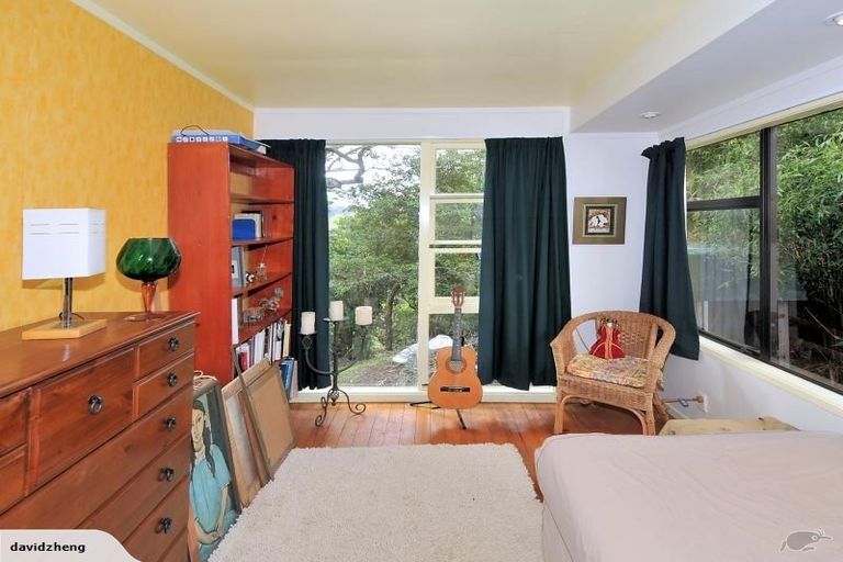 Photo of property in 56 Valley View Road, Glenfield, Auckland, 0629