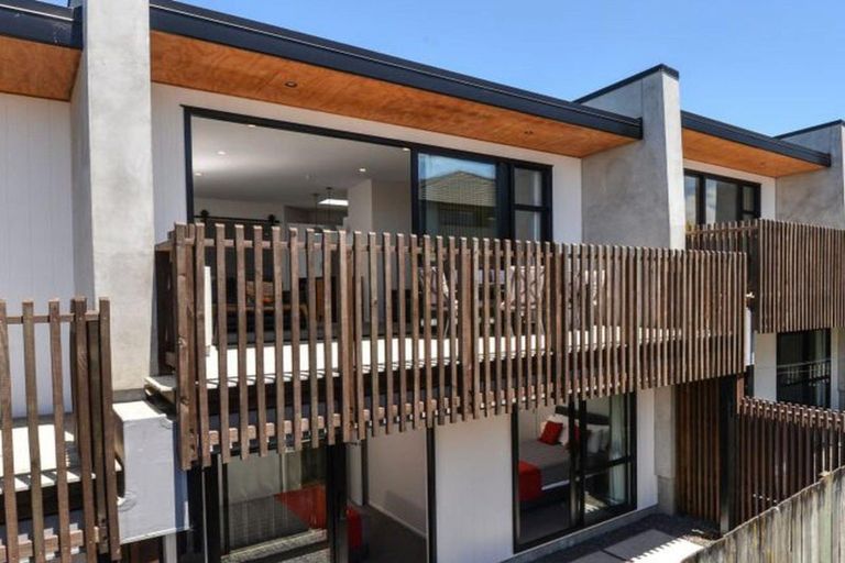 Photo of property in 2/49 Ohaupo Road, Melville, Hamilton, 3206