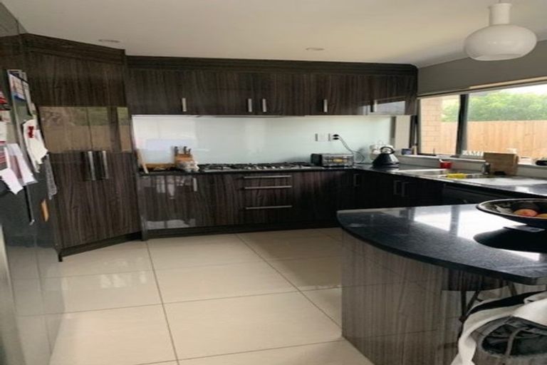 Photo of property in 31a Rosier Road, Glen Eden, Auckland, 0602