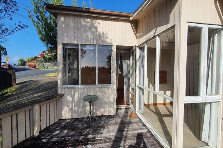 Photo of property in 57 Ocean View Road, Hillcrest, Auckland, 0627
