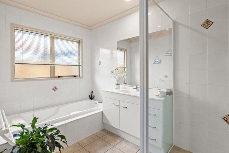 Photo of property in 43 Palmbrook Avenue, Havelock North, 4130